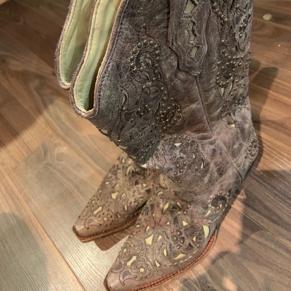 Corral women’s genuine leather cowboy boots - Picture 2 of 4